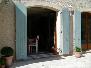 Vue dans la salle de séjour